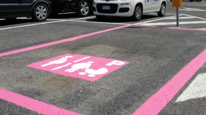 Civitavecchia, M5S: “Nel 2019 già erano attivi i contrassegni rosa”