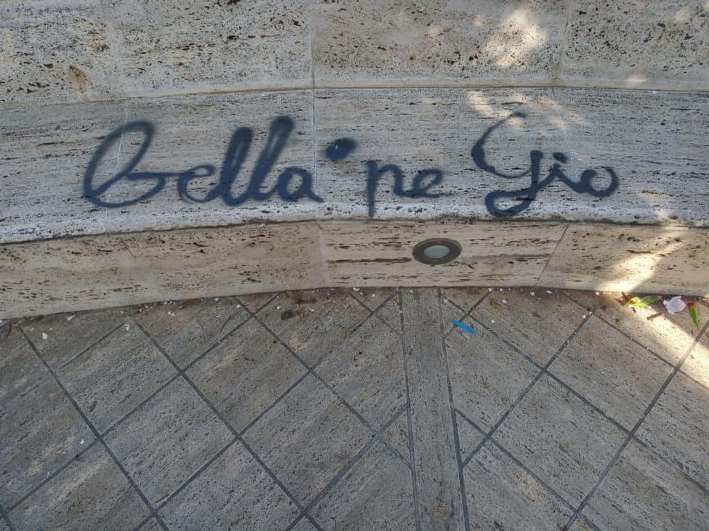 Cerveteri, vandali in Piazza Gramsci