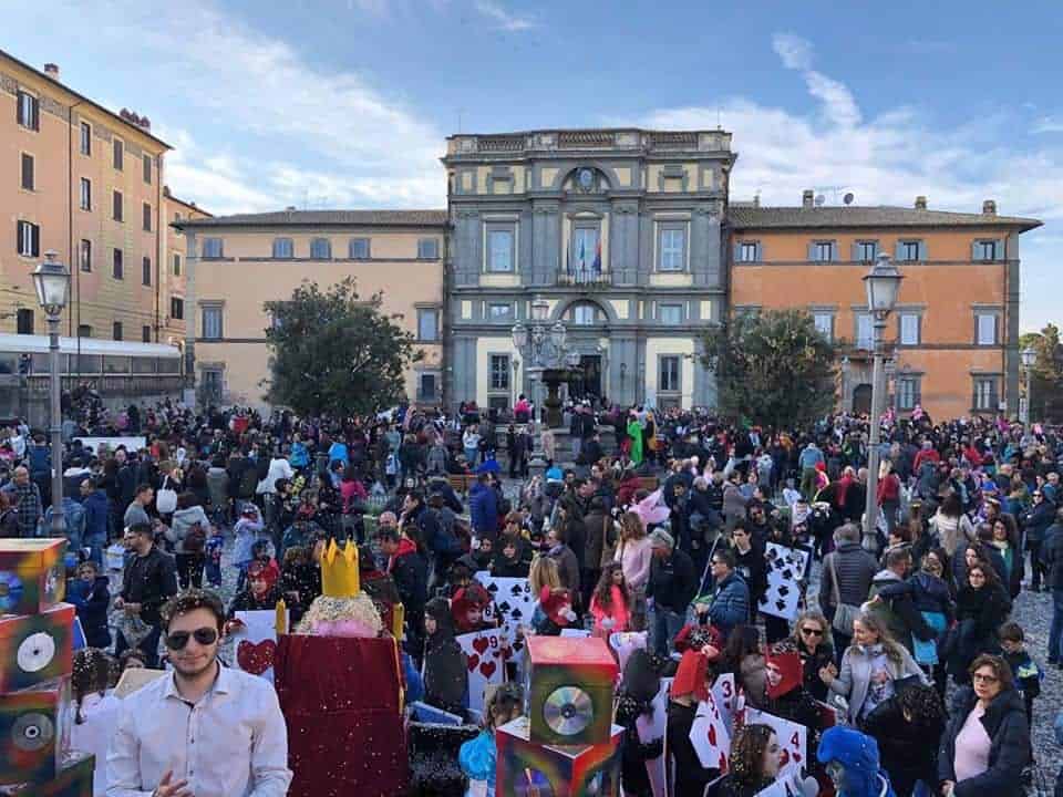 Bracciano, bagno di folla per il Carnevale