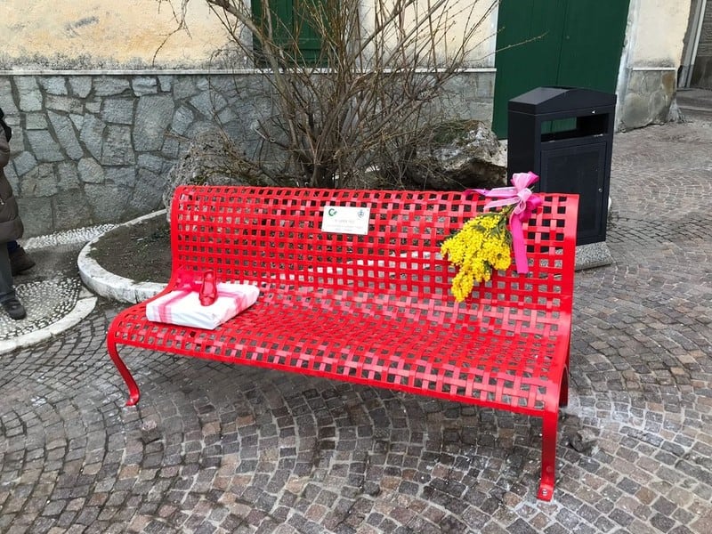 Civitavecchia, Stefano Marino: ''Una mimosa presso la panchina di viale Matteotti in onore delle donne''