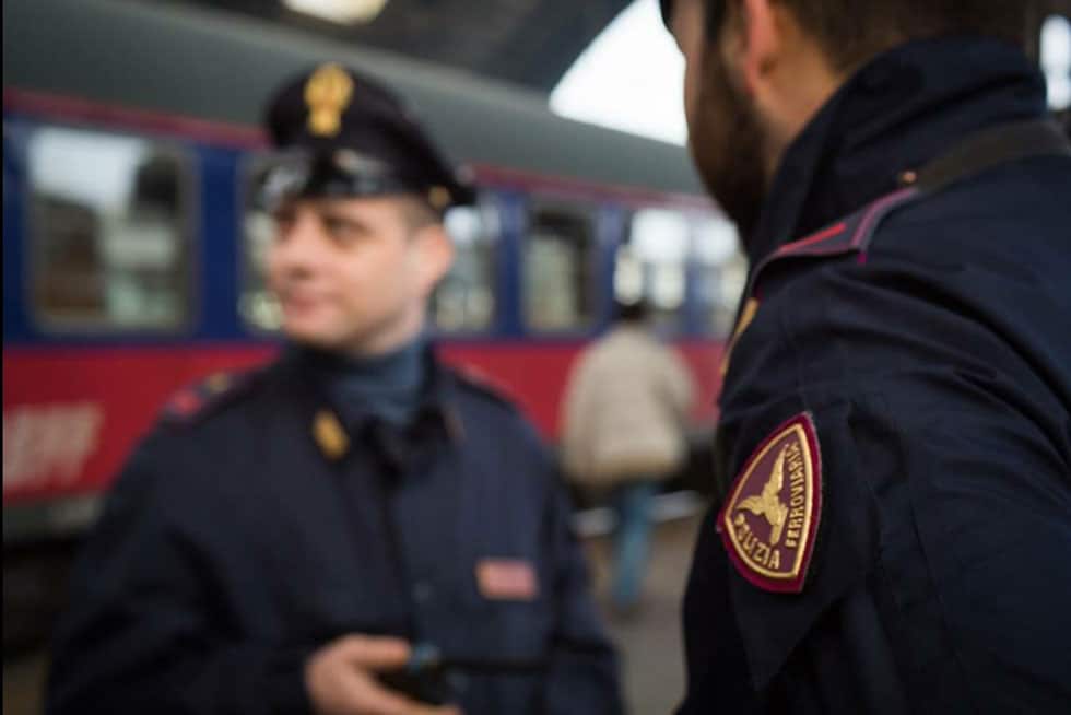 Bambino cinese rintracciato a bordo treno dalla Polizia di Stato
