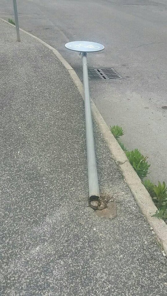 Ladispoli, vandali in azione sul cavalcaferrovia