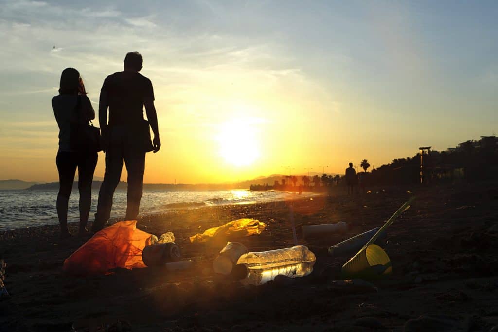 WWF, parte il tour estivo 'spiagge #plasticfree'