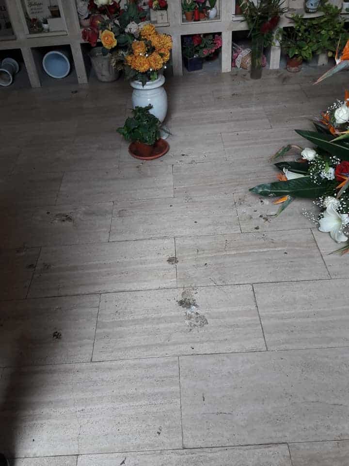 Anguillara, degrado al cimitero