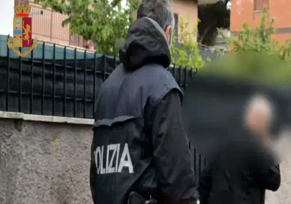 Roma, colpisce un clochard in testa nel sonno : guardia giurata arrestata