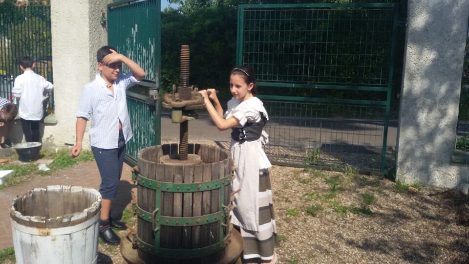 Rivivono gli antichi mestieri del vecchio borgo di Tragliatella
