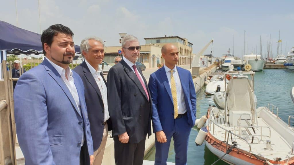 Ostia, arriva il cestino 'mangia plastica'