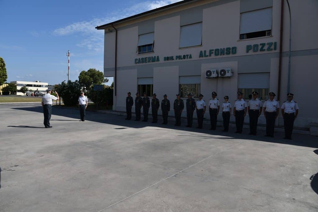 La visita del Comandante della GdF alla Sezione Aerea di Pratica di Mare