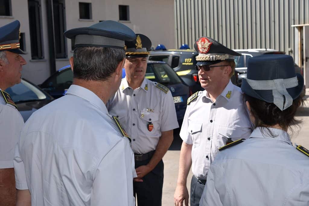 La visita del Comandante della GdF alla Sezione Aerea di Pratica di Mare