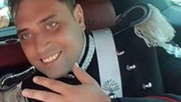 Uccidono Carabinieri, è caccia all'uomo