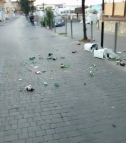Ladispoli, lungomare invaso dai rifiuti