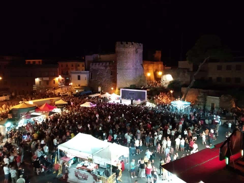 Cerveteri, bagno di folla ieri sera per Cristina d'Avena