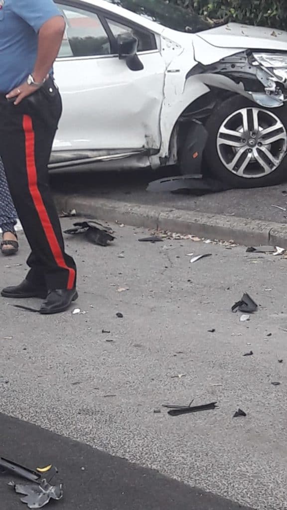 Ladispoli, scontro tra due auto tra via Latina e via Taranto