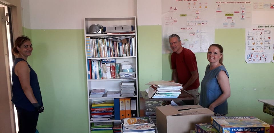 Pennelli, vernici e volontariato per le scuole di Canale e Monterviginio