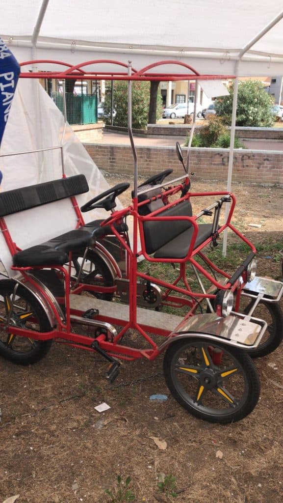 Ladispoli, furto a Pianeta Feste: malviventi portano via un risciò elettrico