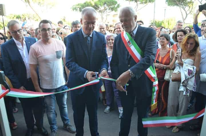 Fiumicino, grande folla all’inaugurazione del Museo del Saxofono del M° Attilio Berni