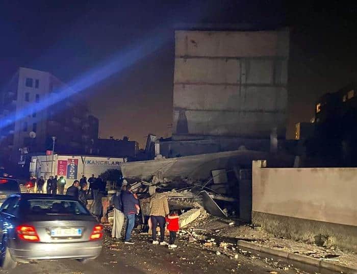 Forte scossa di terremoto in Albania. Avvertita in molte regioni d'Italia