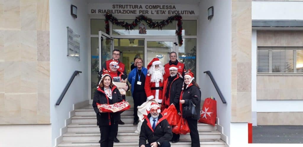 Un piccolo gesto di amore e solidarietà che ha riempito di gioia i cuori dei giovanissimi ospiti dell'ospedale pediatrico del Bambino Gesù di Santa Marinella di Stefano Mappa