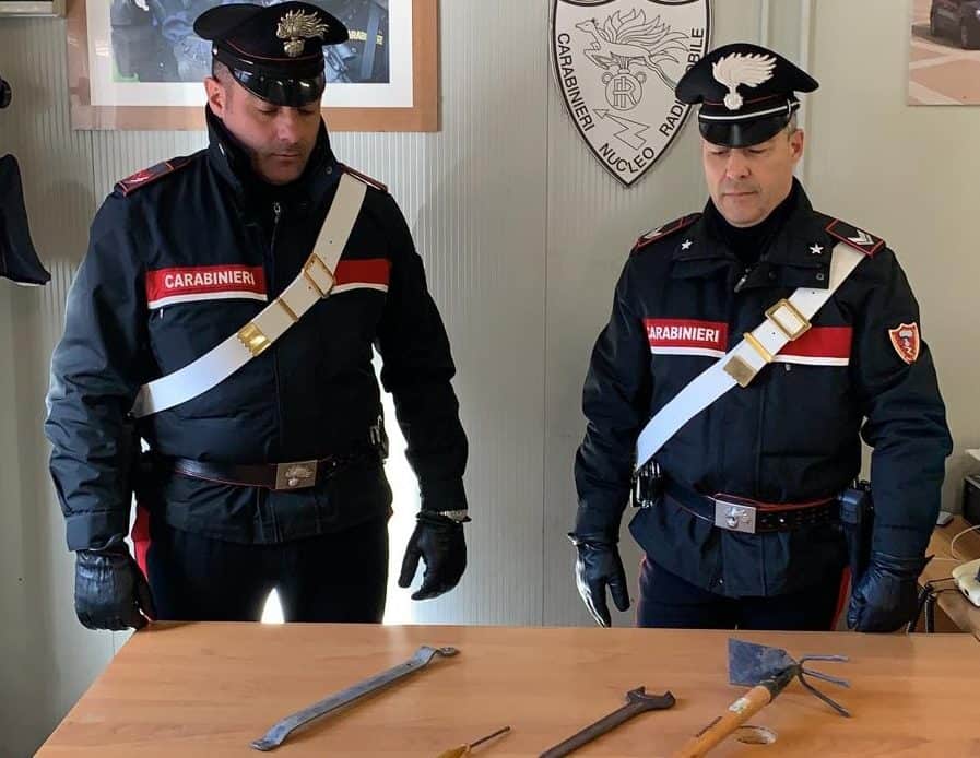 Santa Marinella, ladro sorpreso a rubare in una abitazione arrestato dai Carabinieri