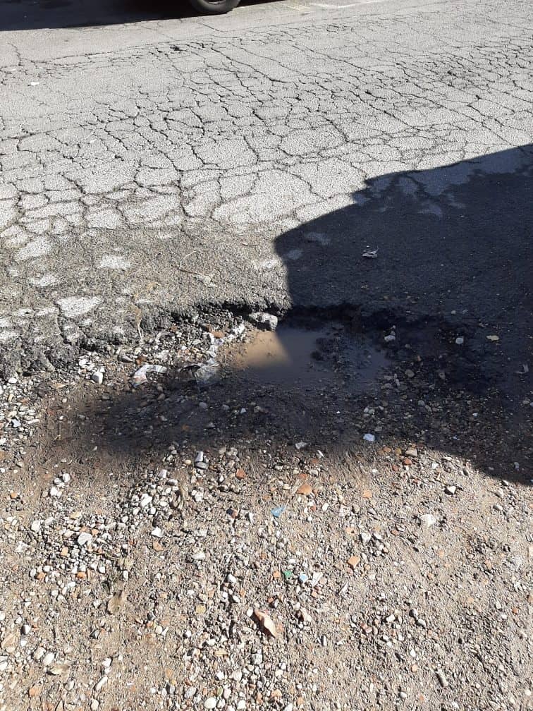 Ladispoli, strade colabrodo: la denuncia dei cittadini
