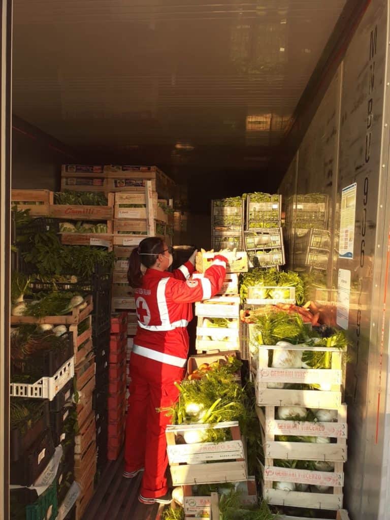 Civitavecchia- Coldiretti Roma: gli agricoltori donano 45 quintali di ortofrutta