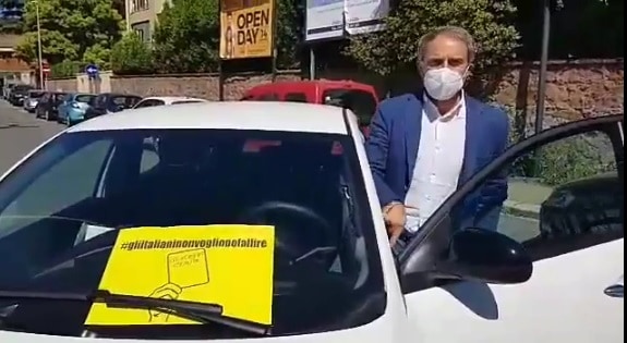 Ancora niente aiuti alle imprese, cartellino giallo della Lega a Conte