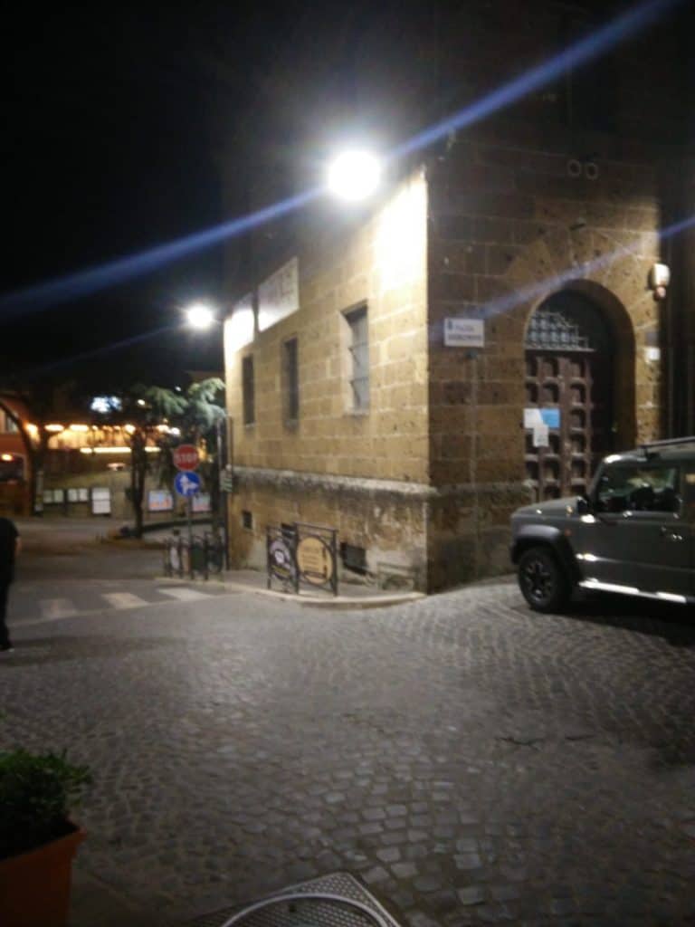 Cerveteri, l'illuminazione pubblica del centro storico si rifà il look