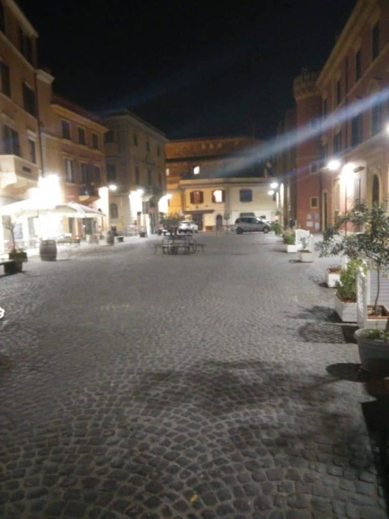 Cerveteri, l'illuminazione pubblica del centro storico si rifà il look
