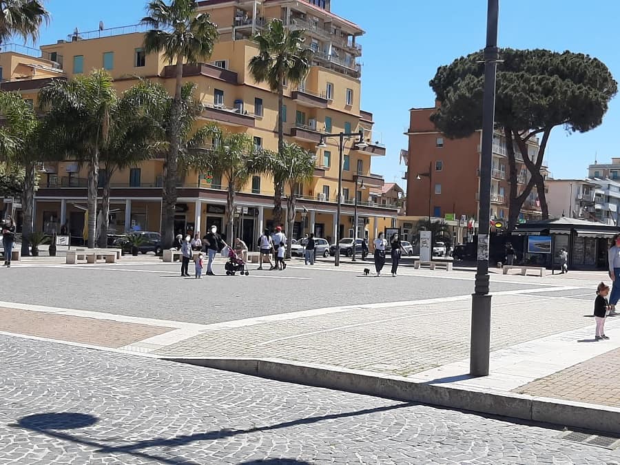 Ladispoli fase 2: le strade tornano a 'vivere' ma con prudenza