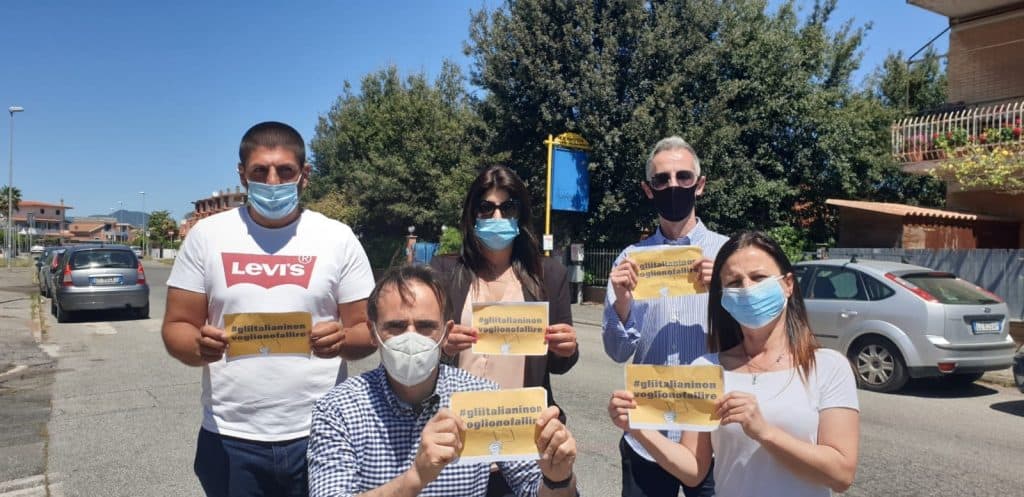 Ladispoli, la Lega protesta contro il governo Conte insieme a diverse imprese del territorio