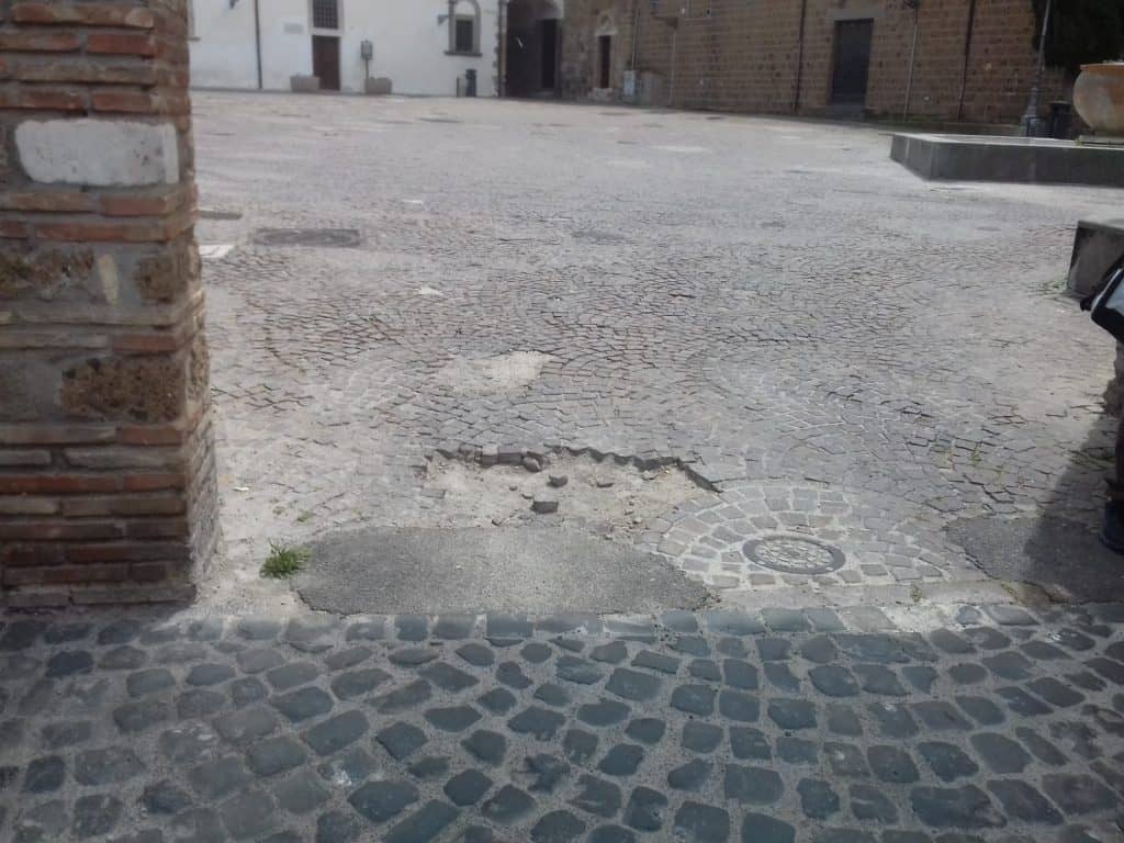 "Cerveteri sempre più spenta e deserta"