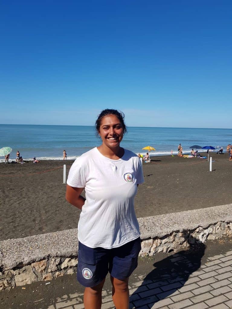 Ladispoli, cade a terra per un infarto: salvato da una volontaria