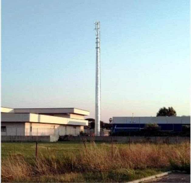 Ladispoli al Centro: "Ennesima antenna di telefonia in città. Il sindaco Grando non conosce il regolamento?"