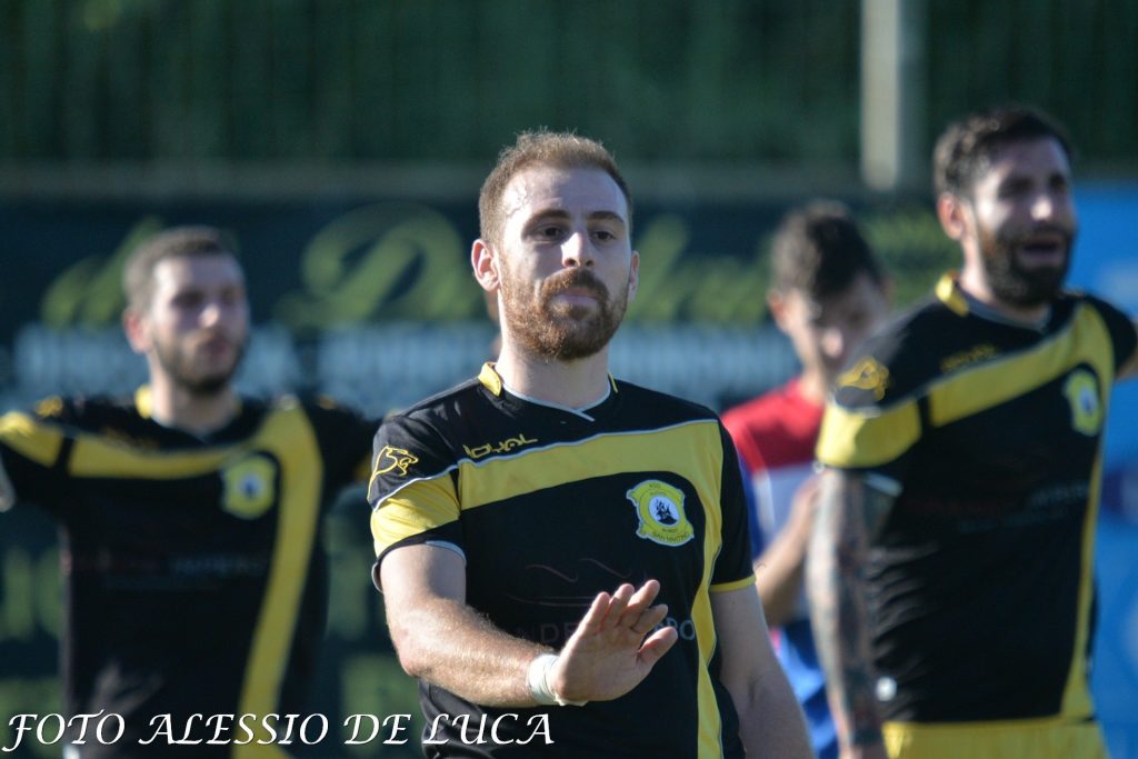 Calcio: Borgo San Martino, una difesa con le colonne D'Ercole