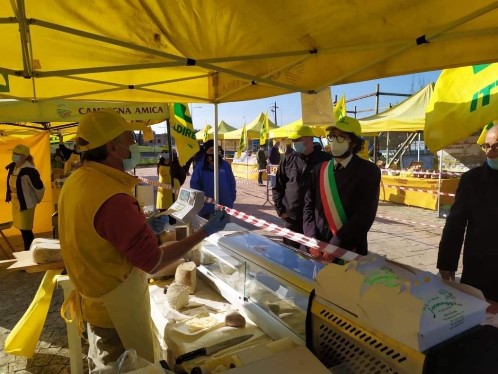 Cerveteri, taglio del nastro per il mercato Campagna Amica