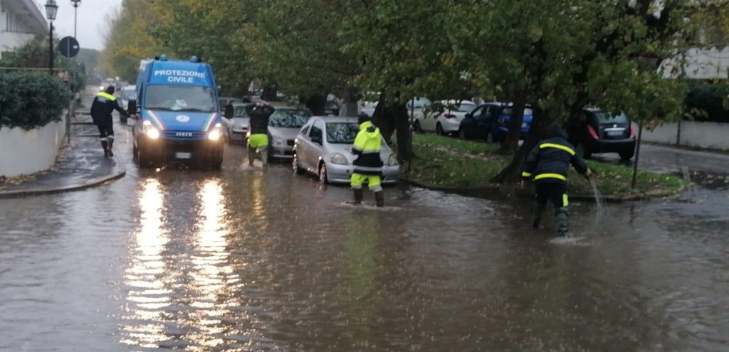 Cerveteri: strade allagate e alberi caduti, interventi su tutto il territorio