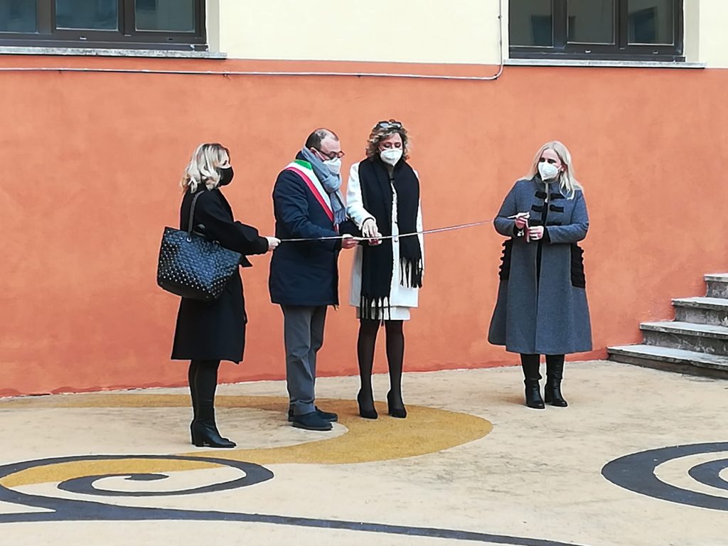 Bracciano, taglio del nastro per la scuola Tittoni