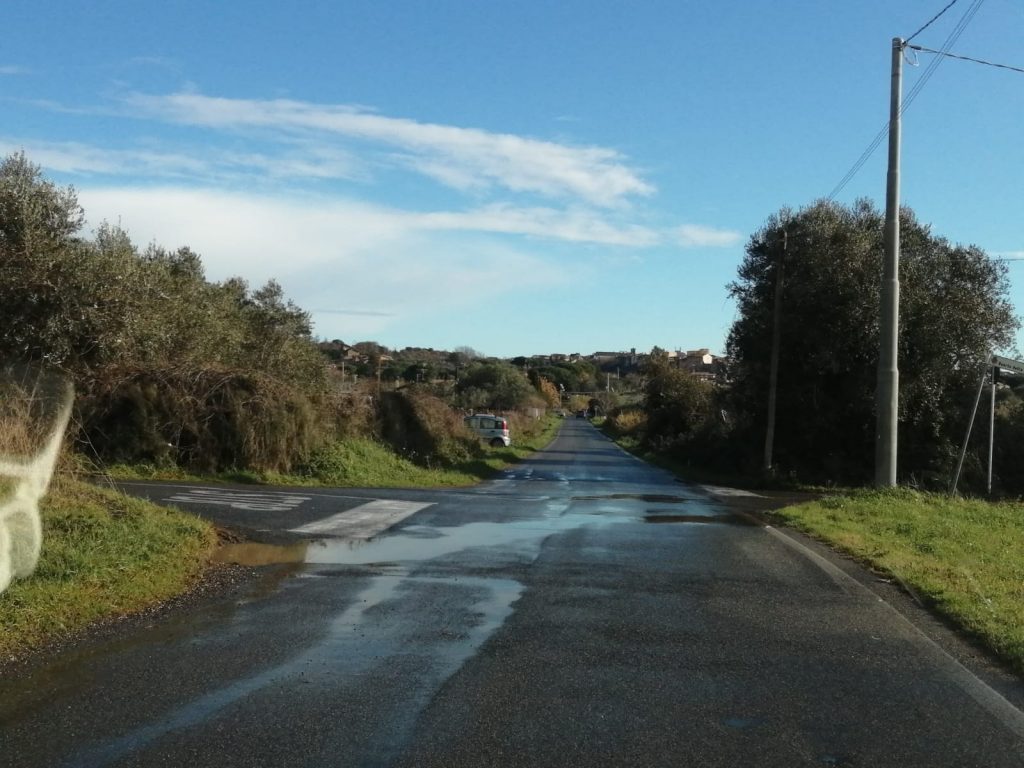 "Cerveteri: via Zambra abbandonata a se stessa"