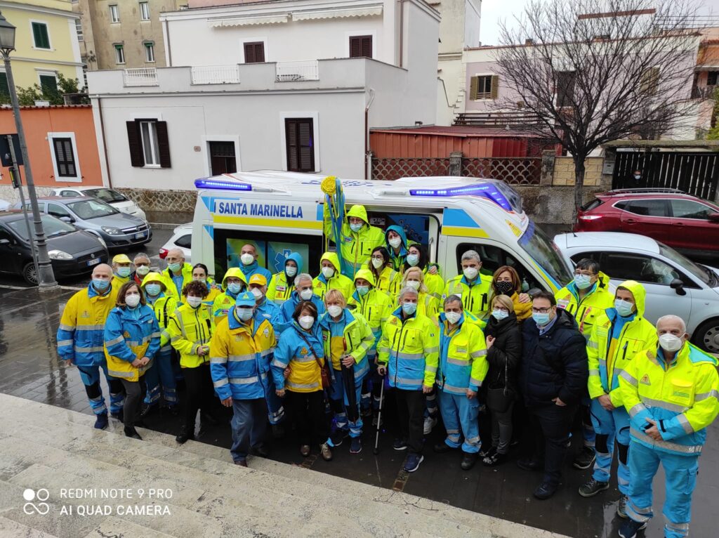 Benedezione per la nuova ambulanza della Misericordia di Santa Marinella