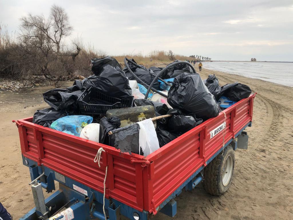 Cerveteri, il maltempo non ferma il Plastic Blitz 