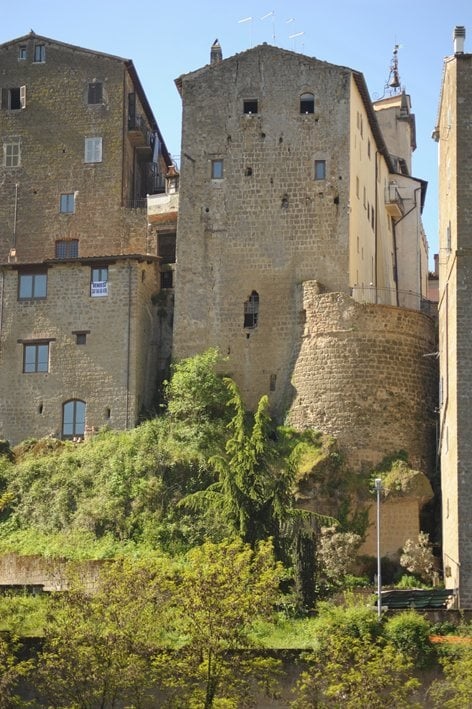 Capranica: rinvenuti 12 atti notarili del 1460 - 1464