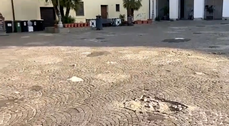 "Cerveteri: piazza Santa Maria un colabrodo, il sindaco poteva pensarci prima a riqualificarla"