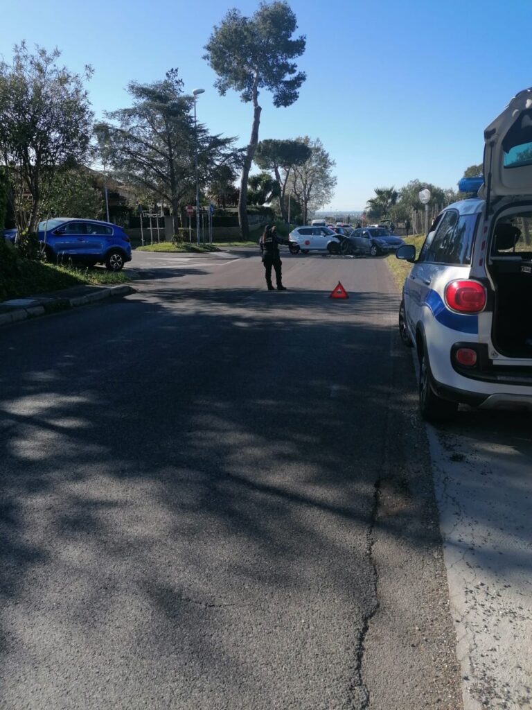 Cerveteri, brutto incidente sulla doganale a Valcanneto