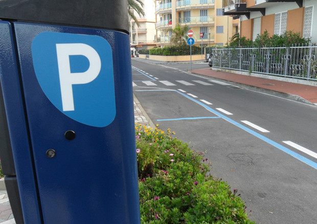 Pagano il parcheggio, ma non era dovuto. Avviati i risarcimenti a Bracciano