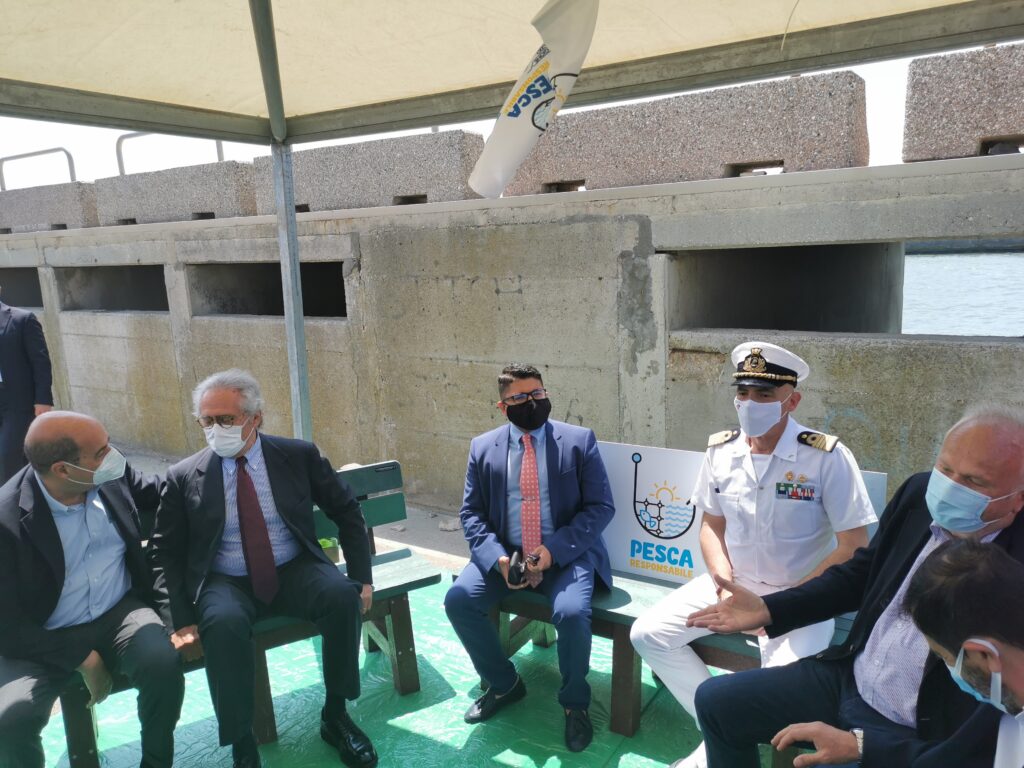 Fiumicino: "Fishing for litter", raccolti 25mila chili di rifiuti in mare