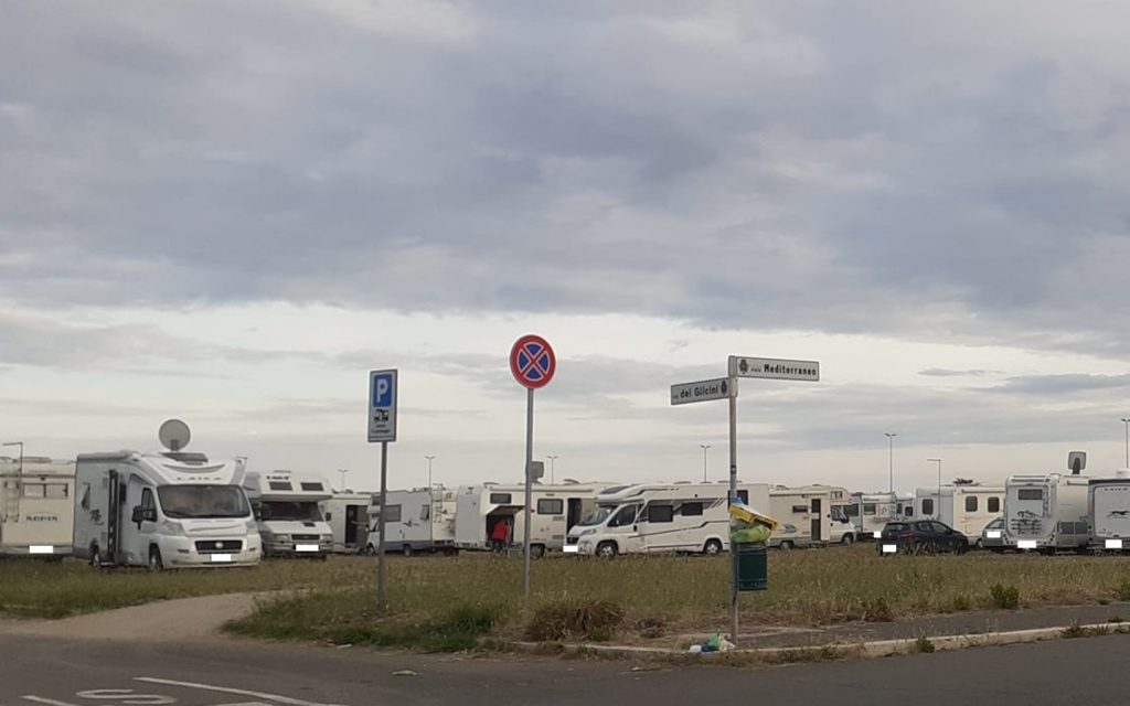 Cerveteri: tornano i camperisti a Campo di Mare. Scoppia la polemica