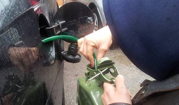 Santa Marinella: tornano i ladri di benzina