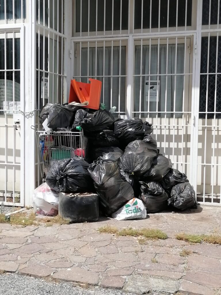 Fiumicino atto vandalico centro anziani
