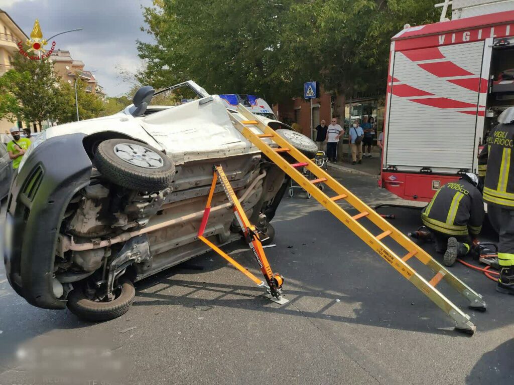 auto torrevecchia vigili fuoco