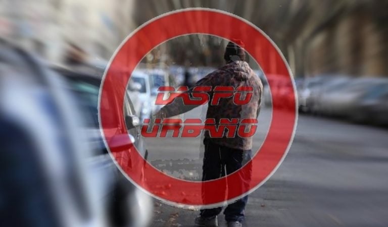 parcheggiatore abusivo violento daspo